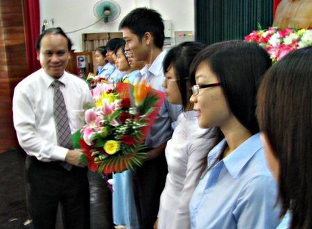 Đà Nẵng tuyên dương 13 thủ khoa đại học